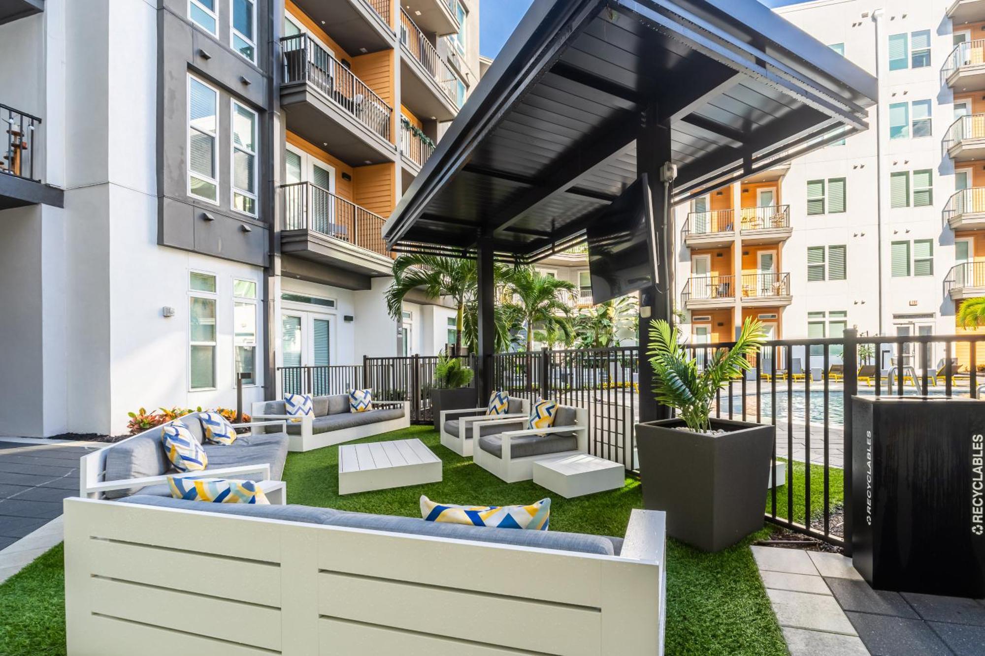 Tropicana Field 1 Bed In Downtown St Pete With Free Parking Сейнт Питърсбърг Екстериор снимка