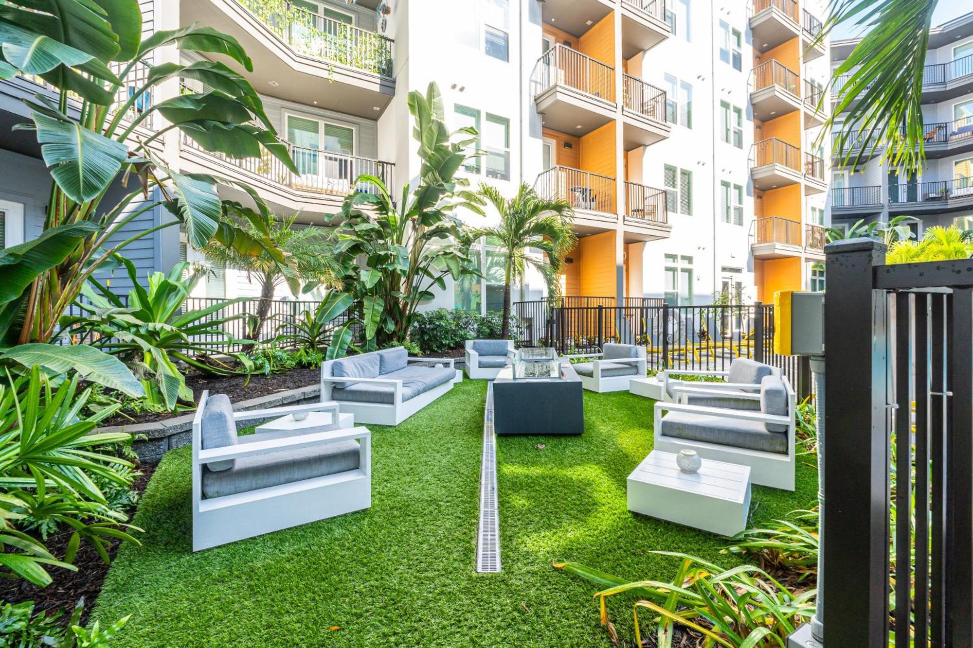 Tropicana Field 1 Bed In Downtown St Pete With Free Parking Сейнт Питърсбърг Екстериор снимка